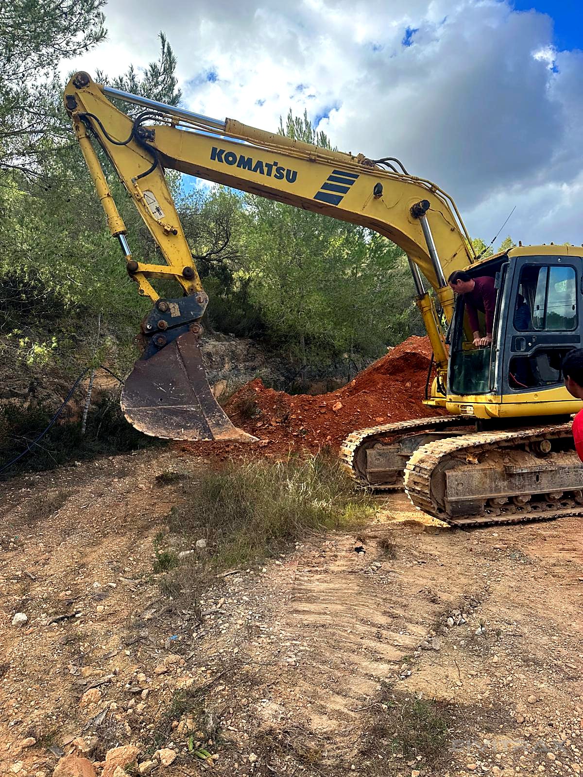 Excavaciones y movimientos de tierra — proyecto real de EIVITRAX